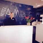 Am Schloss Отель