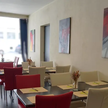 Am Schloss Hotel 3*
