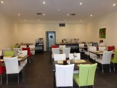 إيه أم شلوس 3* ثون